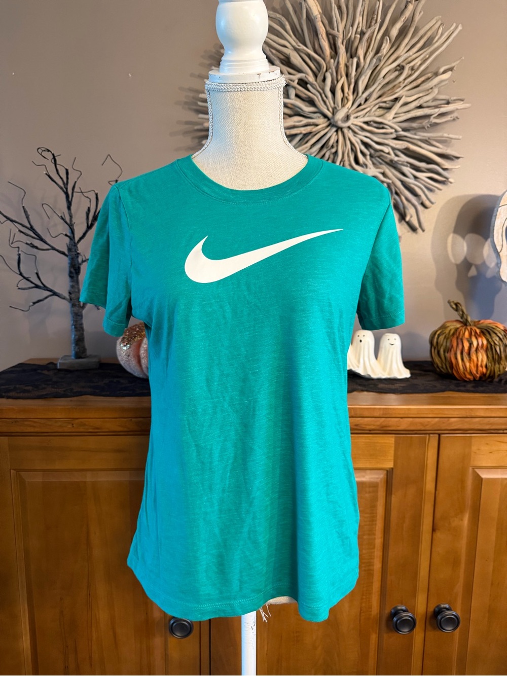 Nike tee short sleeve women’s